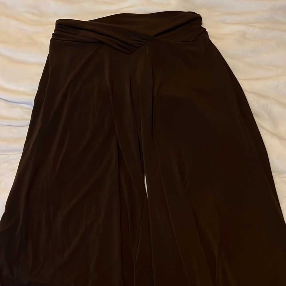 Brown Capri’s • size Medium